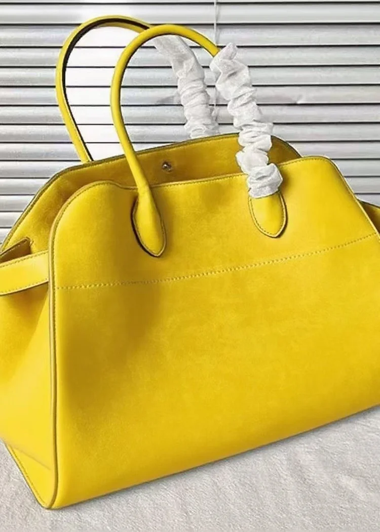 Large capacity burgundy suede handbag, fashionable.