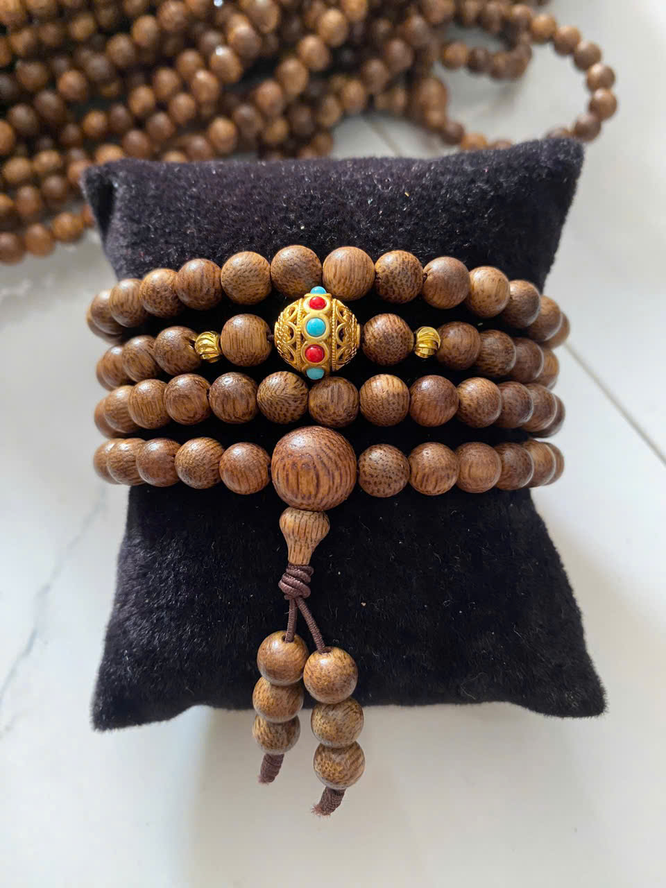 Vòng trầm aloura 03